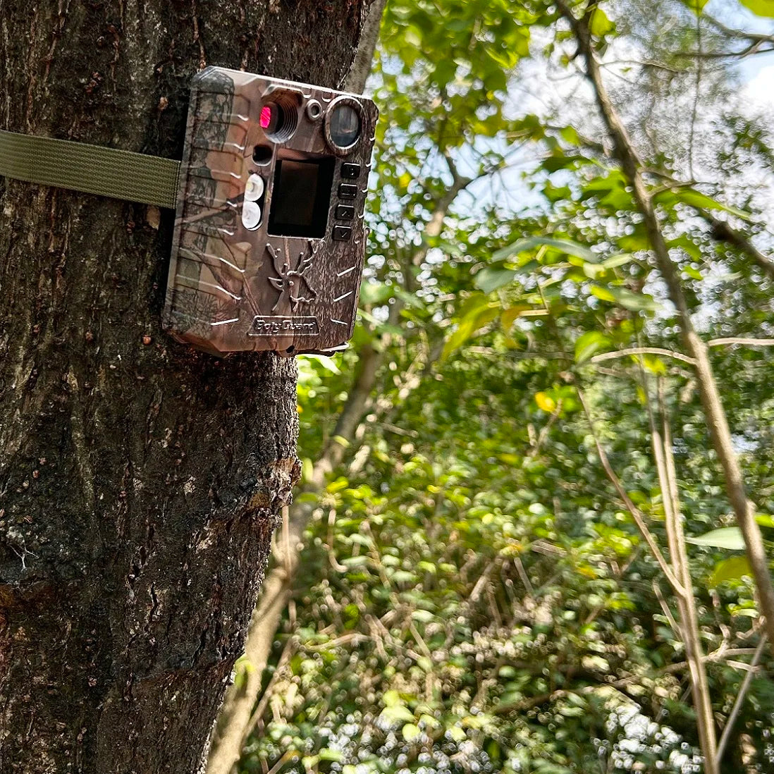 BolyGuard BG410-D 37MP 4K Trail Camera HD Dual Flash 940nm Invisible IR White LED IP66 Waterproof Hunting Game Cam Solar Ready